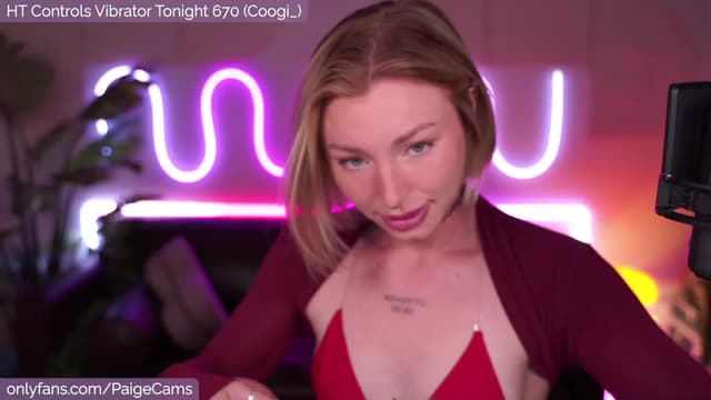Gallery image thumbnail from Paige's myfreecams stream on, 08/19/2023, 03:38 image 12 of 20