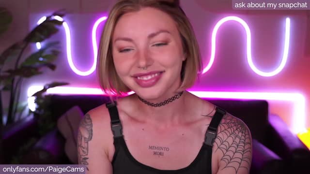 Gallery image thumbnail from Paige's myfreecams stream on, 08/20/2023, 05:06 image 3 of 20