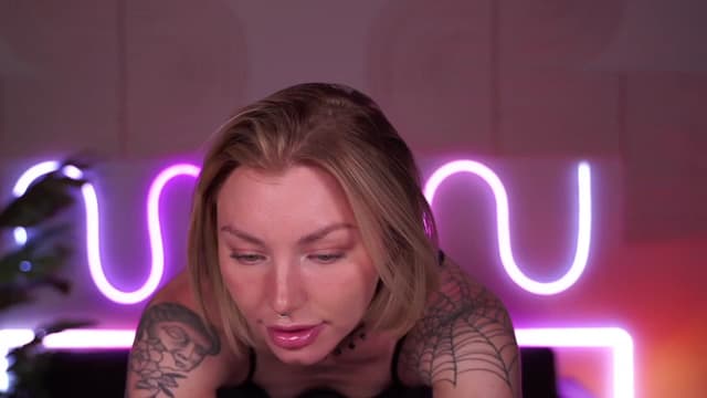Gallery image thumbnail from Paige's myfreecams stream on, 08/21/2023, 04:10 image 20 of 20