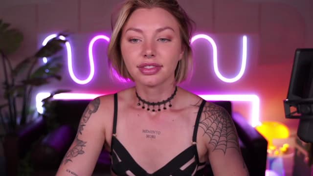 Gallery image thumbnail from Paige's myfreecams stream on, 08/21/2023, 04:40 image 11 of 20