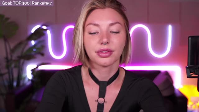 Gallery image thumbnail from Paige's myfreecams stream on, 08/22/2023, 03:46 image 11 of 20