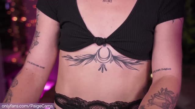 Gallery image thumbnail from Paige's myfreecams stream on, 08/26/2023, 04:03 image 9 of 20