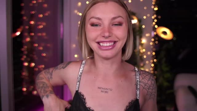 Gallery image thumbnail from Paige's myfreecams stream on, 09/21/2023, 03:59 image 8 of 20