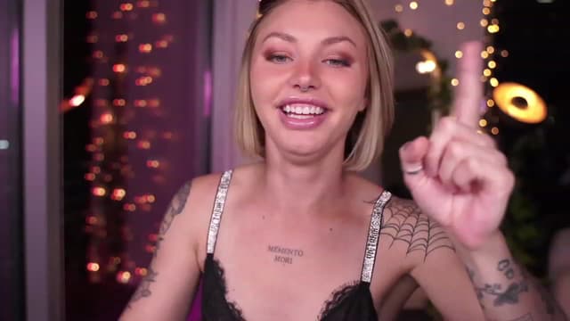 Gallery image thumbnail from Paige's myfreecams stream on, 09/21/2023, 04:18 image 12 of 20