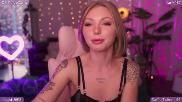 Gallery image thumbnail from Paige's myfreecams stream on, 09/16/2024, 01:06 image 19 of 20