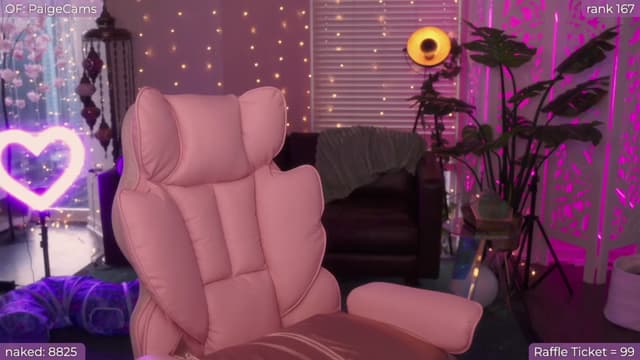 Gallery image thumbnail from Paige's myfreecams stream on, 09/16/2024, 01:06 image 17 of 20