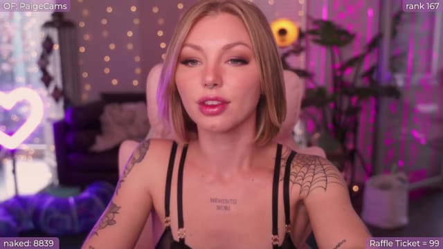 Gallery image thumbnail from Paige's myfreecams stream on, 09/16/2024, 01:06 image 8 of 20