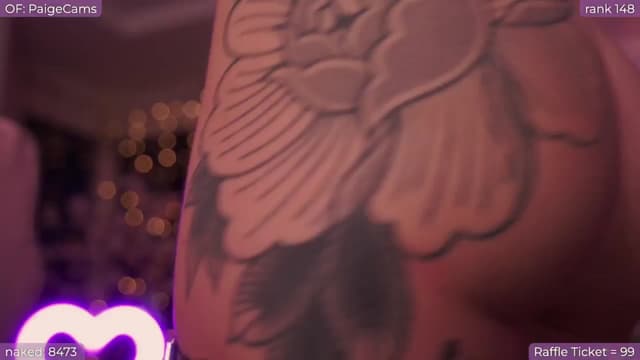 Gallery image thumbnail from Paige's myfreecams stream on, 09/16/2024, 04:03 image 3 of 20