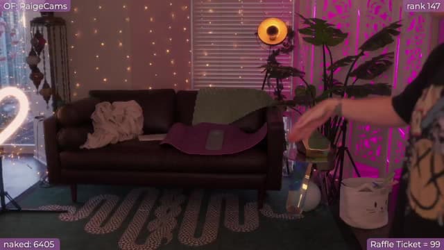 Gallery image thumbnail from Paige's myfreecams stream on, 09/18/2024, 01:11 image 17 of 20