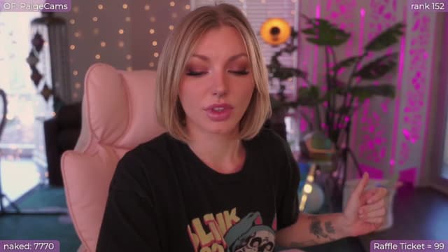 Gallery image thumbnail from Paige's myfreecams stream on, 09/18/2024, 01:11 image 1 of 20