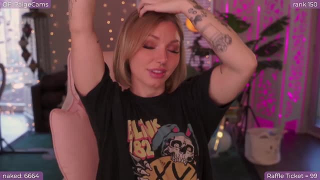 Gallery image thumbnail from Paige's myfreecams stream on, 09/18/2024, 01:11 image 10 of 20