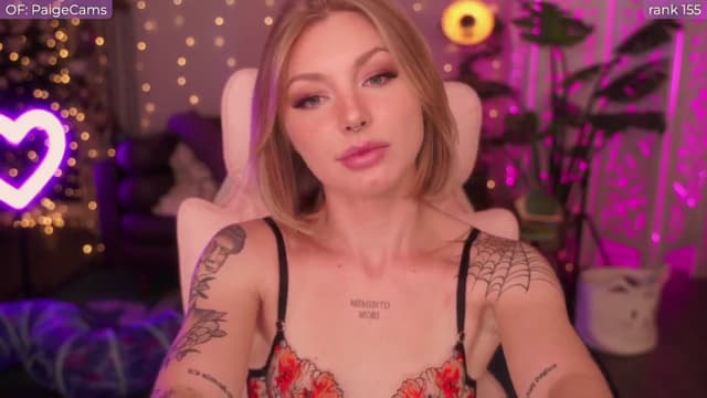 Gallery image thumbnail from Paige's myfreecams stream on, 09/19/2024, 03:55 image 14 of 20