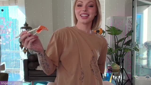 Gallery image thumbnail from Paige's myfreecams stream on, 09/25/2024, 23:36 image 6 of 20