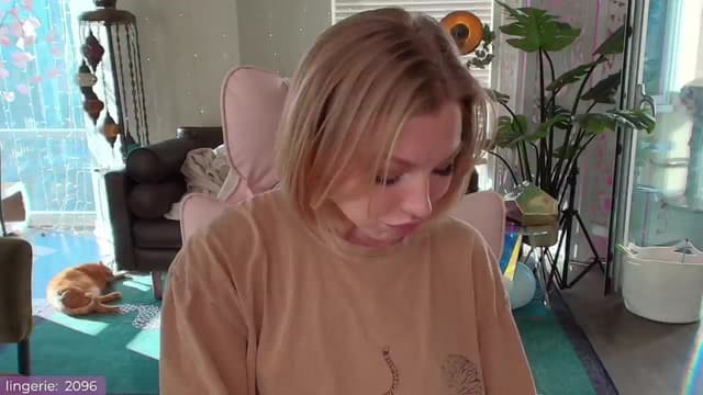Gallery image thumbnail from Paige's myfreecams stream on, 09/25/2024, 23:36 image 9 of 20