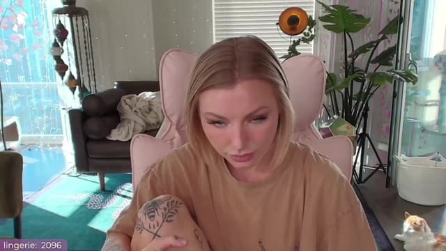 Gallery image thumbnail from Paige's myfreecams stream on, 09/25/2024, 23:36 image 11 of 20