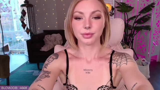 Gallery image thumbnail from Paige's myfreecams stream on, 09/26/2024, 24:28 image 16 of 20