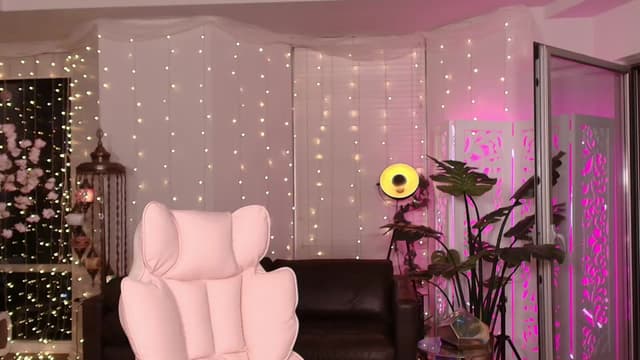 Gallery image thumbnail from Paige's myfreecams stream on, 09/30/2024, 01:39 image 15 of 20