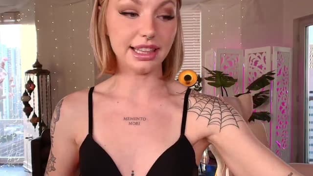 Gallery image thumbnail from Paige's myfreecams stream on, 10/01/2024, 24:13 image 6 of 20