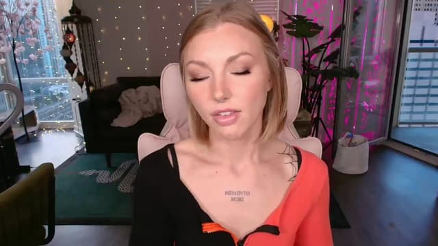 Gallery image thumbnail from Paige's myfreecams stream on, 10/02/2024, 01:47 image 8 of 20