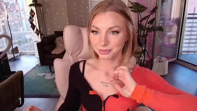 Gallery image thumbnail from Paige's myfreecams stream on, 10/02/2024, 01:47 image 3 of 20