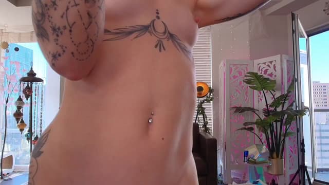 Gallery image thumbnail from Paige's myfreecams stream on, 10/04/2024, 22:54 image 1 of 20