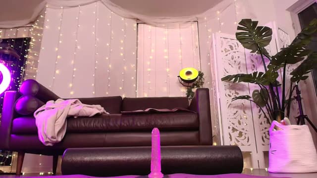 Gallery image thumbnail from Paige's myfreecams stream on, 10/05/2024, 02:52 image 20 of 20