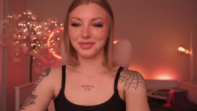 Gallery image thumbnail from Paige's myfreecams stream on, 12/09/2024, 04:15 image 4 of 20