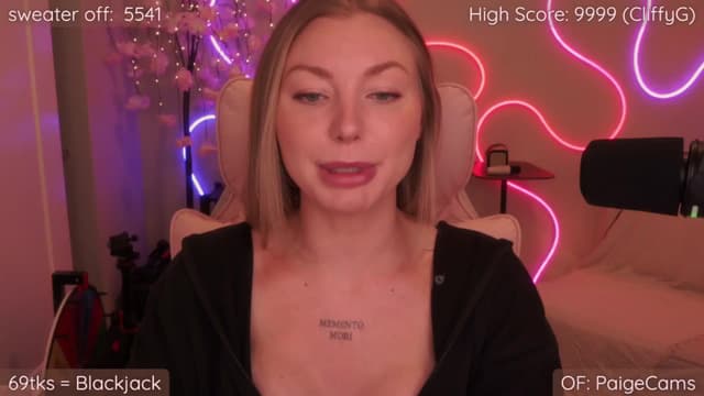 Gallery image thumbnail from Paige's myfreecams stream on, 08/03/2025, 23:14 image 1 of 20