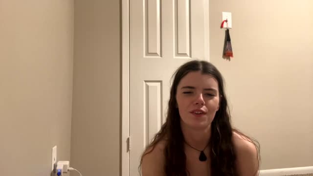 Gallery image thumbnail from Pippi's myfreecams stream on, 06/22/2024, 09:43 image 11 of 20