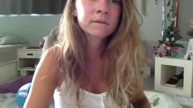 Gallery image thumbnail from Qi_ra's myfreecams stream on, 01/19/2023, 01:14 image 1 of 20