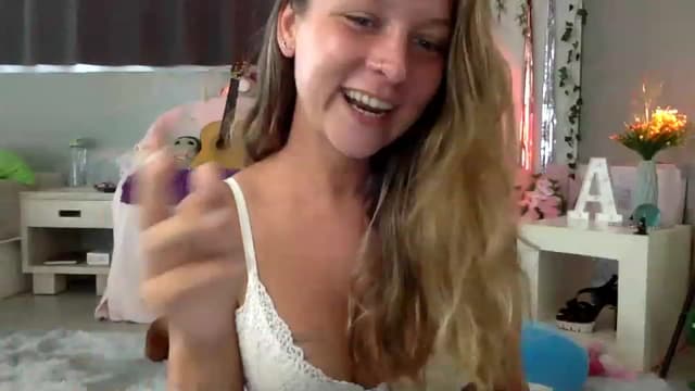 Gallery image thumbnail from Qi_ra's myfreecams stream on, 02/08/2023, 02:57 image 20 of 20