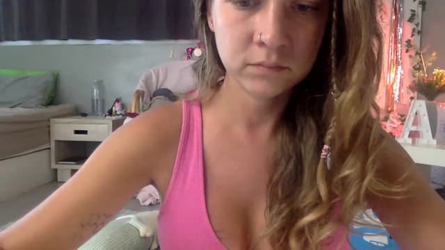 Gallery image thumbnail from Qi_ra's myfreecams stream on, 03/18/2023, 02:41 image 2 of 20