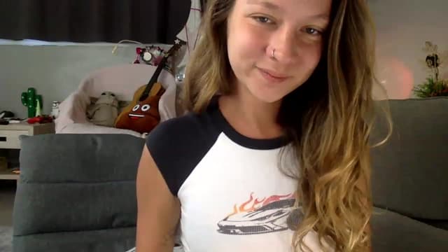 Gallery image thumbnail from Qi_ra's myfreecams stream on, 06/26/2023, 01:07 image 11 of 20