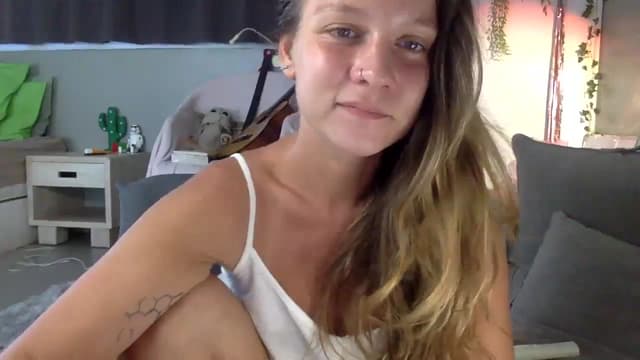 Gallery image thumbnail from Qi_ra's myfreecams stream on, 07/25/2023, 05:32 image 2 of 20