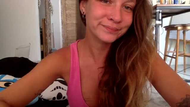 Gallery image thumbnail from Qi_ra's myfreecams stream on, 08/26/2023, 01:10 image 20 of 20