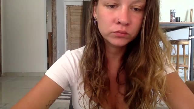 Gallery image thumbnail from Qi_ra's myfreecams stream on, 10/08/2023, 02:14 image 19 of 20