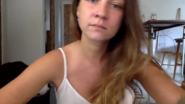 Gallery image thumbnail from Qi_ra's myfreecams stream on, 11/12/2023, 07:35 image 6 of 20