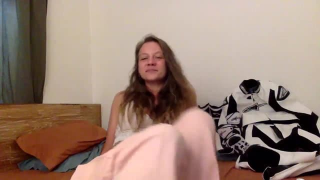 Gallery image thumbnail from Qi_ra's myfreecams stream on, 05/27/2024, 24:25 image 19 of 20