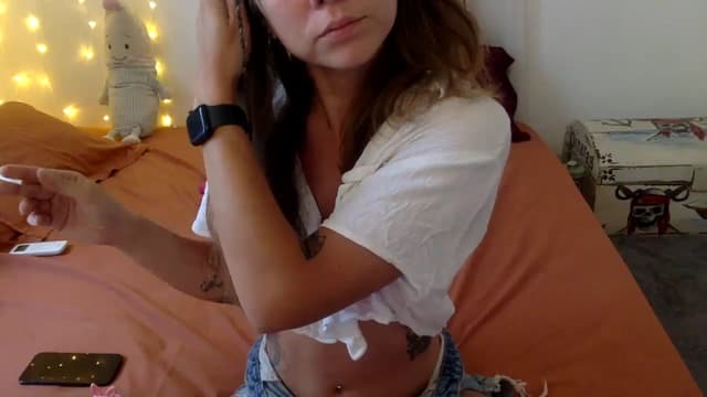 Gallery image thumbnail from Qi_ra's myfreecams stream on, 10/11/2024, 03:01 image 12 of 20