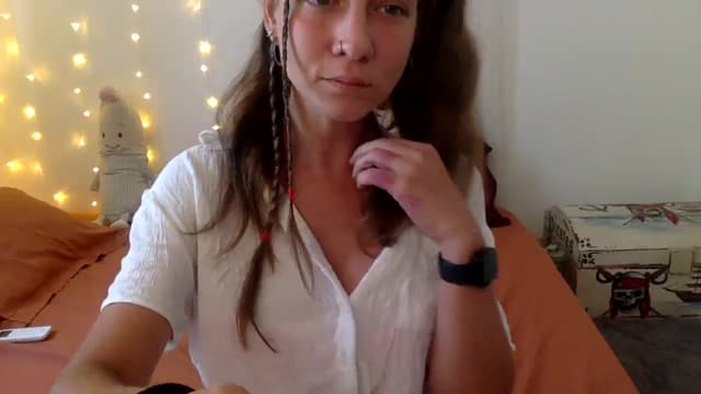 Gallery image thumbnail from Qi_ra's myfreecams stream on, 10/11/2024, 03:01 image 16 of 20