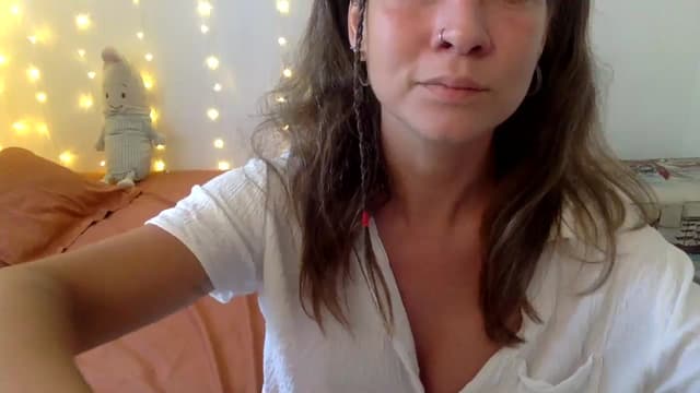 Gallery image thumbnail from Qi_ra's myfreecams stream on, 10/11/2024, 03:01 image 7 of 20