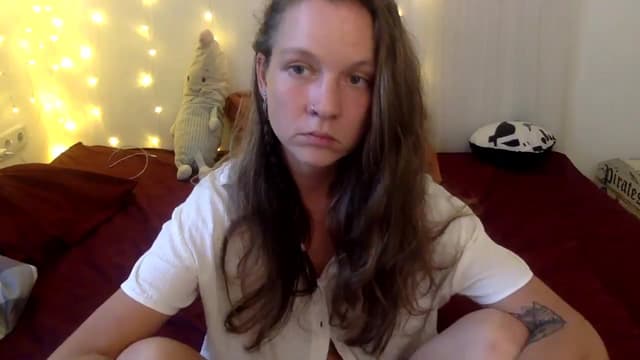 Gallery image thumbnail from Qi_ra's myfreecams stream on, 10/24/2024, 09:11 image 18 of 20