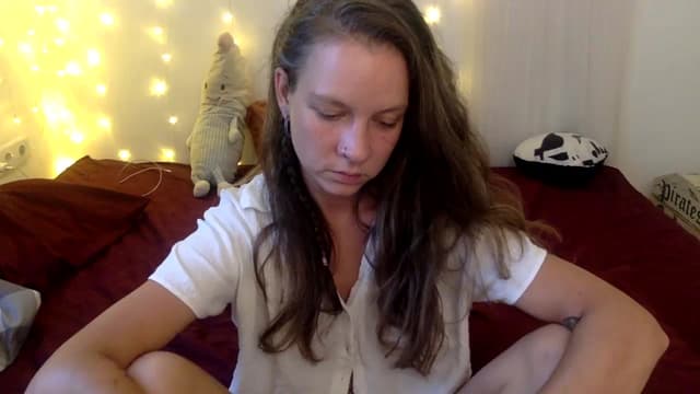 Gallery image thumbnail from Qi_ra's myfreecams stream on, 10/24/2024, 09:11 image 20 of 20
