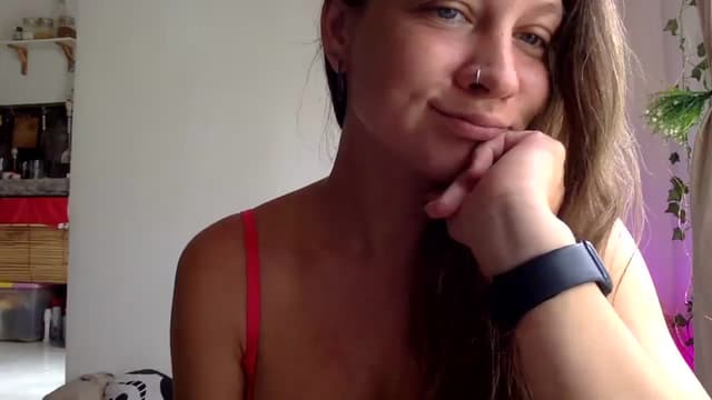 Gallery image thumbnail from Qi_ra's myfreecams stream on, 03/15/2025, 02:06 image 17 of 20