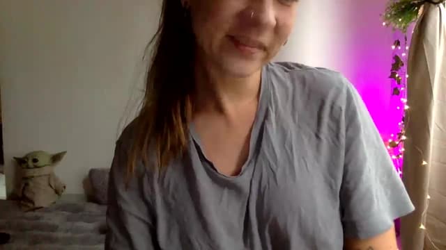 Gallery image thumbnail from Qi_ra's myfreecams stream on, 03/16/2025, 07:14 image 2 of 20
