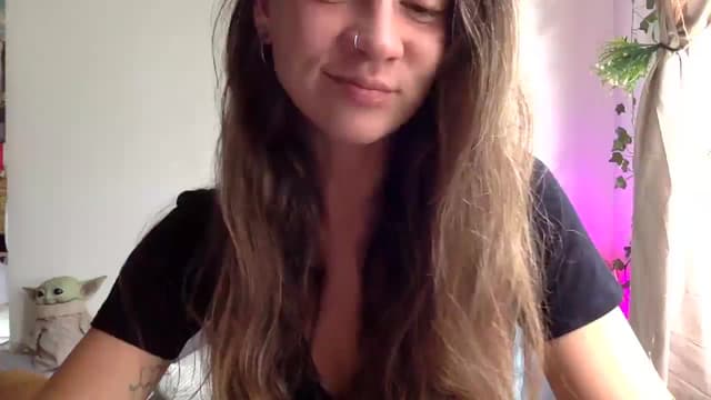 Gallery image thumbnail from Qi_ra's myfreecams stream on, 03/18/2025, 24:31 image 1 of 20