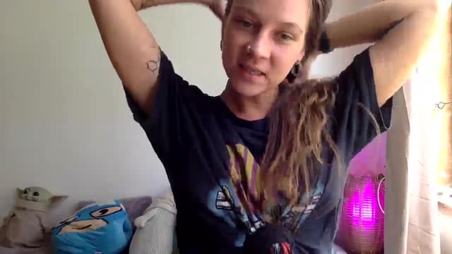 Gallery image thumbnail from Qi_ra's myfreecams stream on, 03/25/2025, 03:17 image 12 of 20