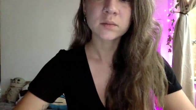 Gallery image thumbnail from Qi_ra's myfreecams stream on, 03/30/2025, 23:23 image 16 of 20