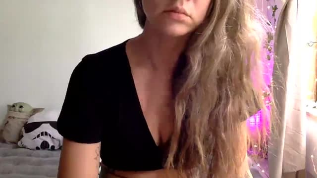 Gallery image thumbnail from Qi_ra's myfreecams stream on, 03/31/2025, 24:59 image 7 of 20
