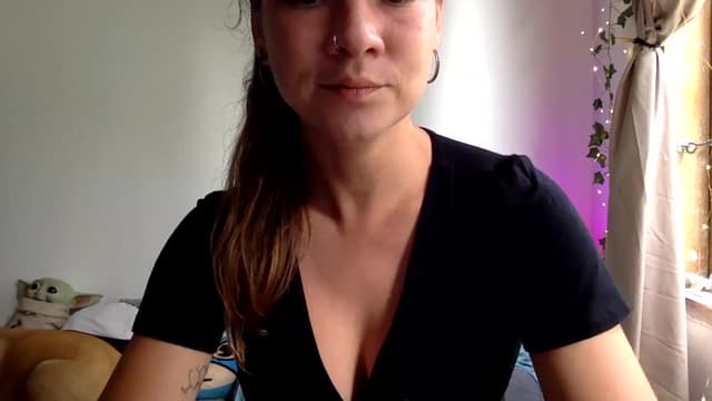 Gallery image thumbnail from Qi_ra's myfreecams stream on, 03/31/2025, 24:59 image 17 of 20